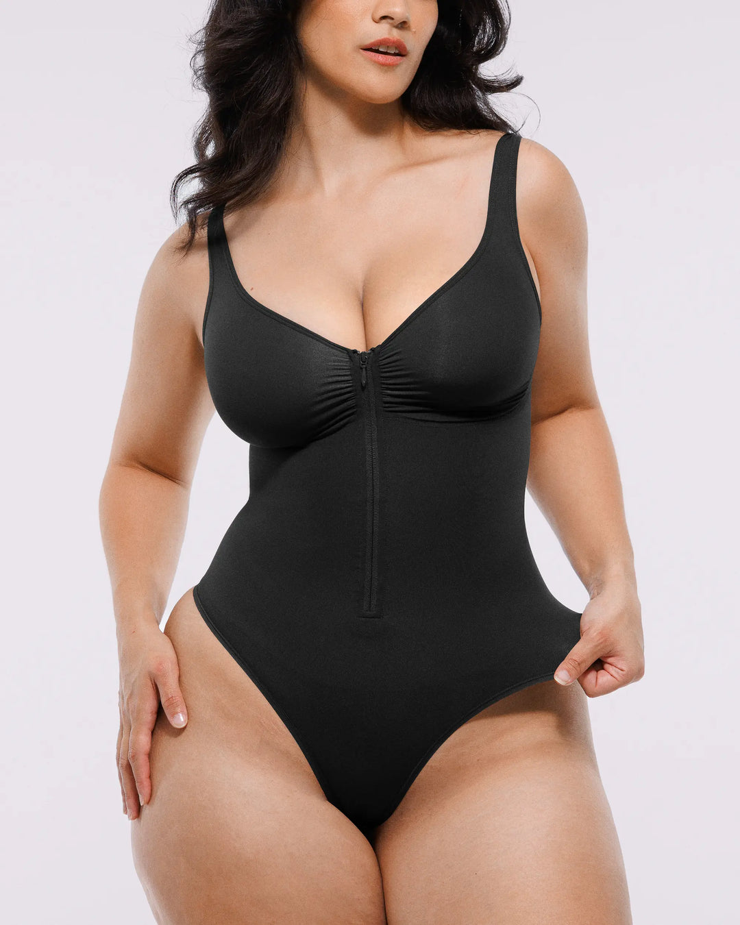 Body moldeador con cremallera frontal y corte tanga