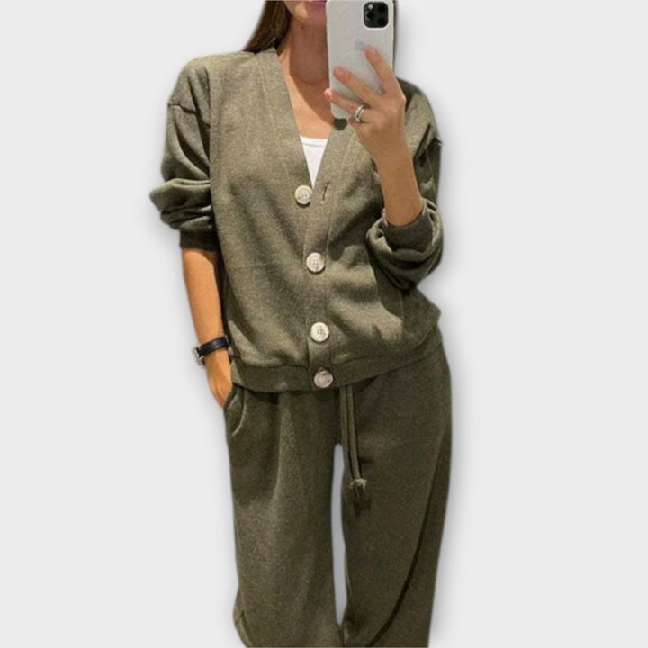 Chantal – Conjunto de Cárdigan y Pantalones